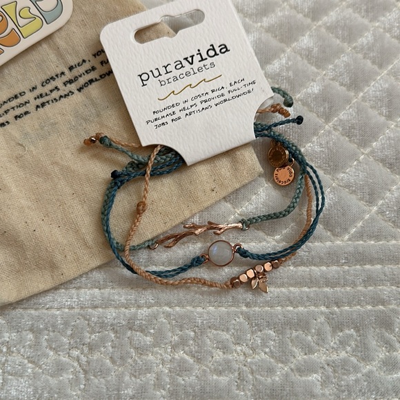 2/$30 NWT Pura Vida bracelet set - Picture 2 of 2